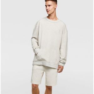 Zara oversized sweatshirt with pocket